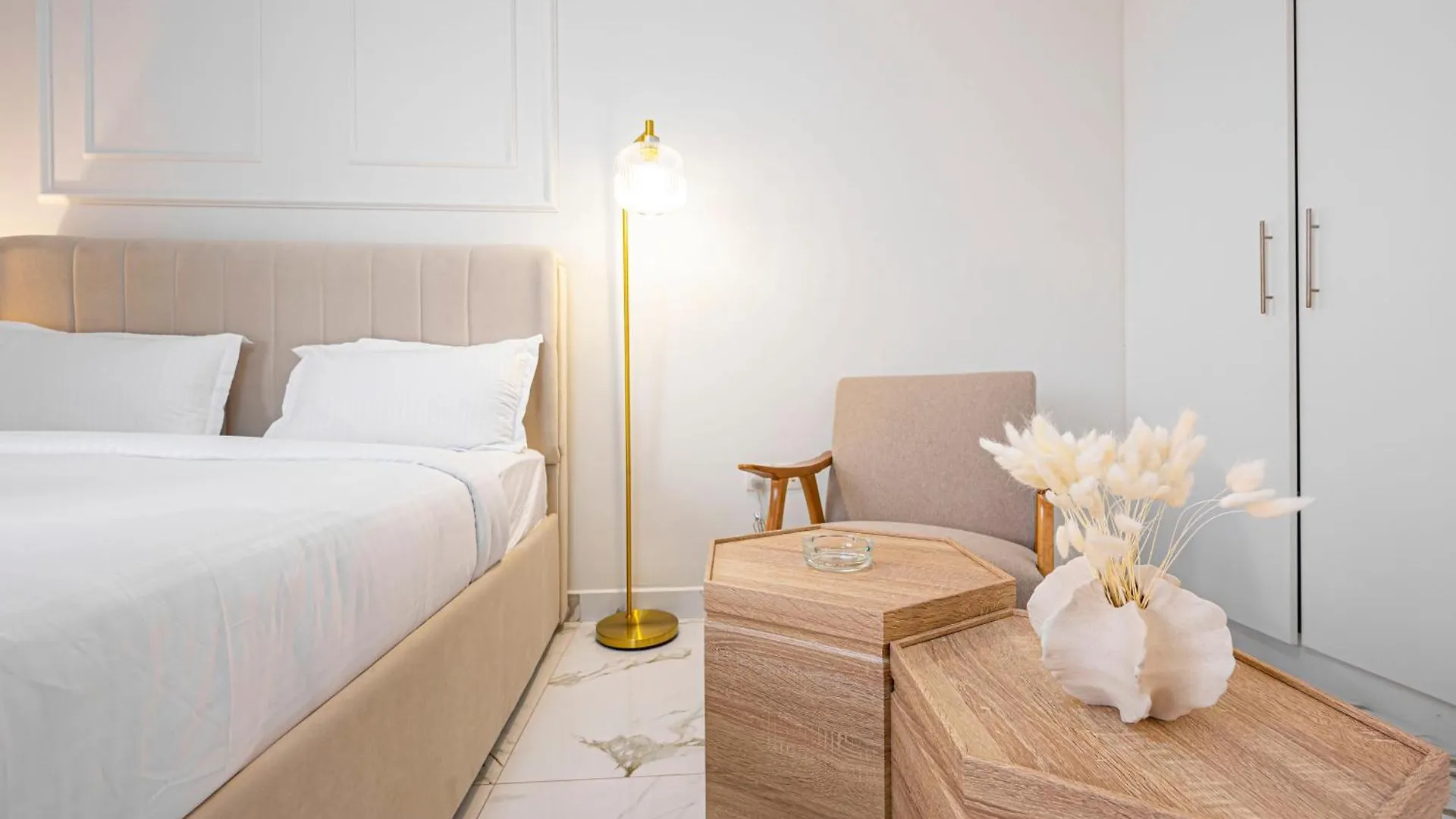 Apartment Bright Studio With Dubailand Perks United Arab Emirates